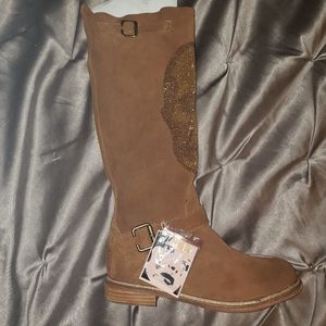 Leather Crystal Skull Boots